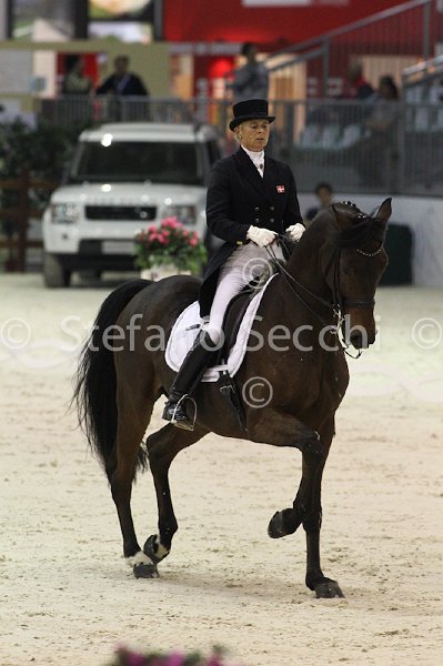 JORGENSEN_FBW DE VITO_MILANO_2011_SS3_0215.jpg